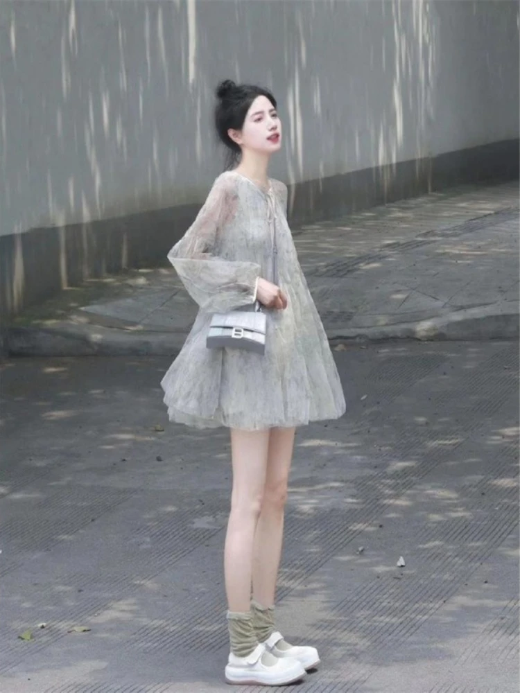 ชุดเดรสสีม่วงสไตล์จีนแบบโปร่งใสหลวมคอกลมแขนยาวมินิเดรสต้นฤดูใบไม้ร่วงชุดเดรสสไตล์นางฟ้าที่ไม่ซ้ำใคร