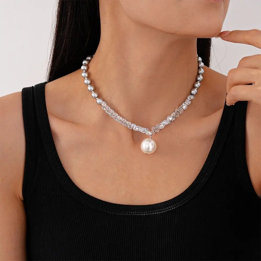 

Vintage Crystal Pearls Necklaces Elegant Korean Style Patchwork Bead Neck Chain Luxury Temperament French Style Chokers Women
