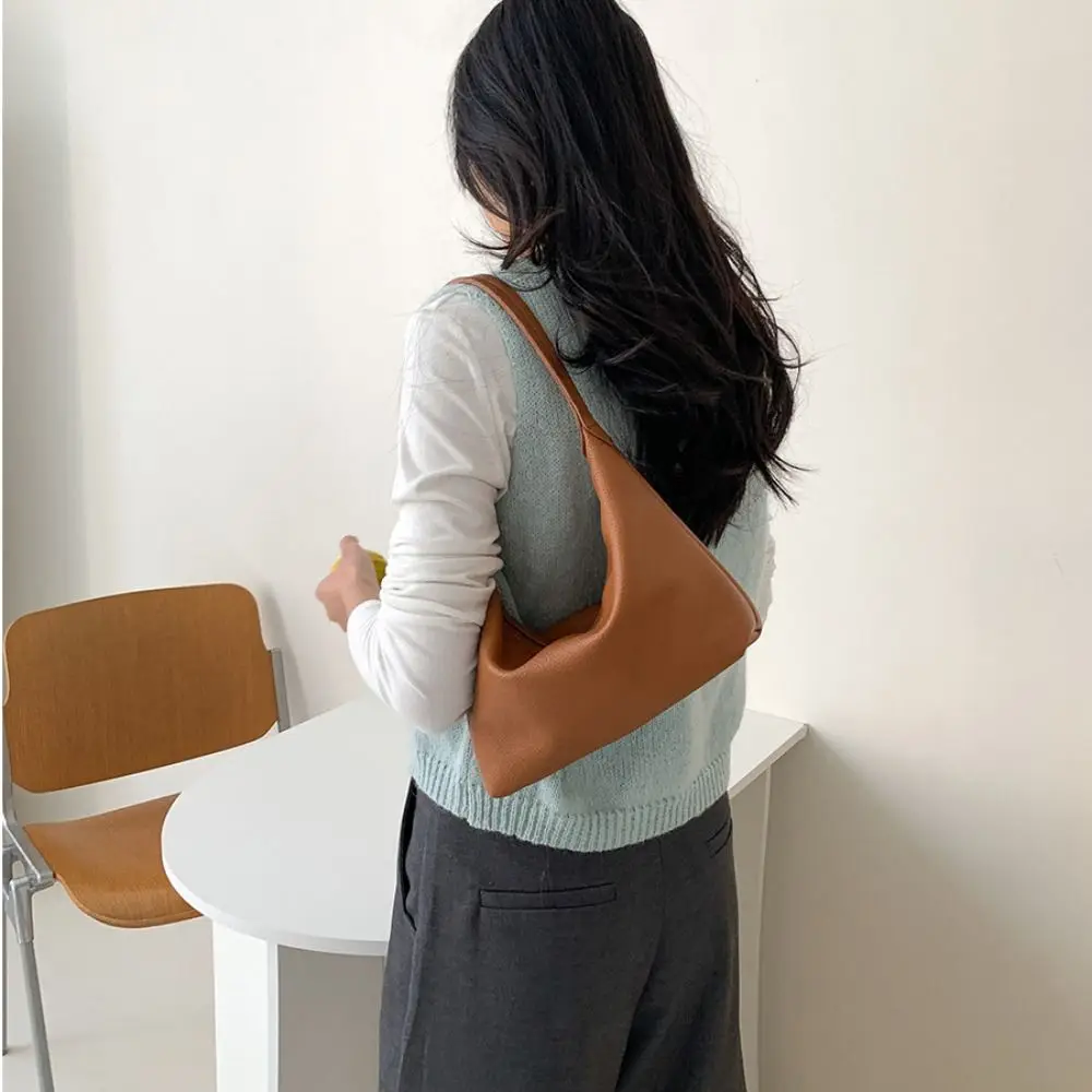 

Fashion Large Capacity PU Hobo Bag Korean Style Handbag PU Dumpling Bag Solid Color Fashion Design Shoulder Bag Travel