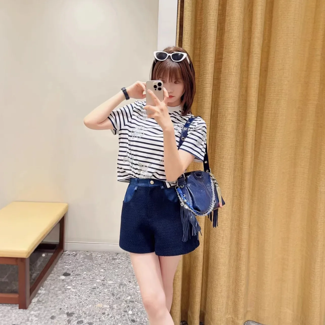 

Women O-Neck Striped Rhinestone Flower Solid Short Sleeve T-Shirt Spring/Summer Cotton Blend Loose Elegant Casual Top