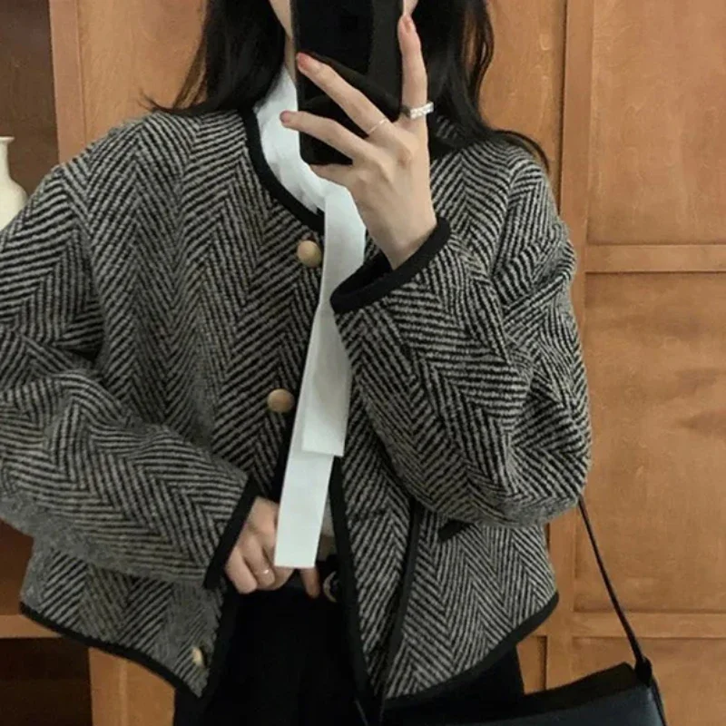 Vintage Tweed Jackets Women Striped Cropped Coat Korean Elegant Single Breasted Loose Casual Chic Short Outwear Tops New Coats