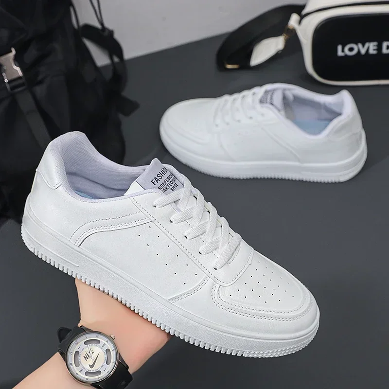 Fashion Leather Men Skateboarding Shoes Outdoor Casual Sneakers Sports Shoes Men Comfortable Flat Slip-on White Shoes for Couple