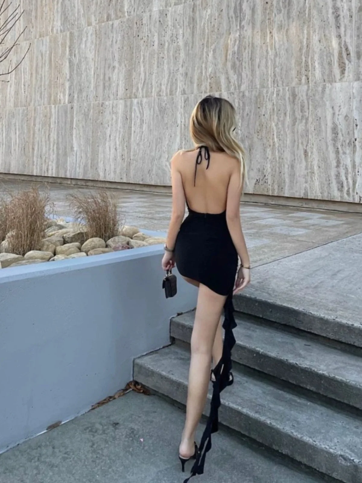 Vestido de Mujer Estilo Hong Kong Retro, Cuello en V Profundo, Sexy, Espalda Descubierta, Cuello ter, Marca WEIRD PUSS