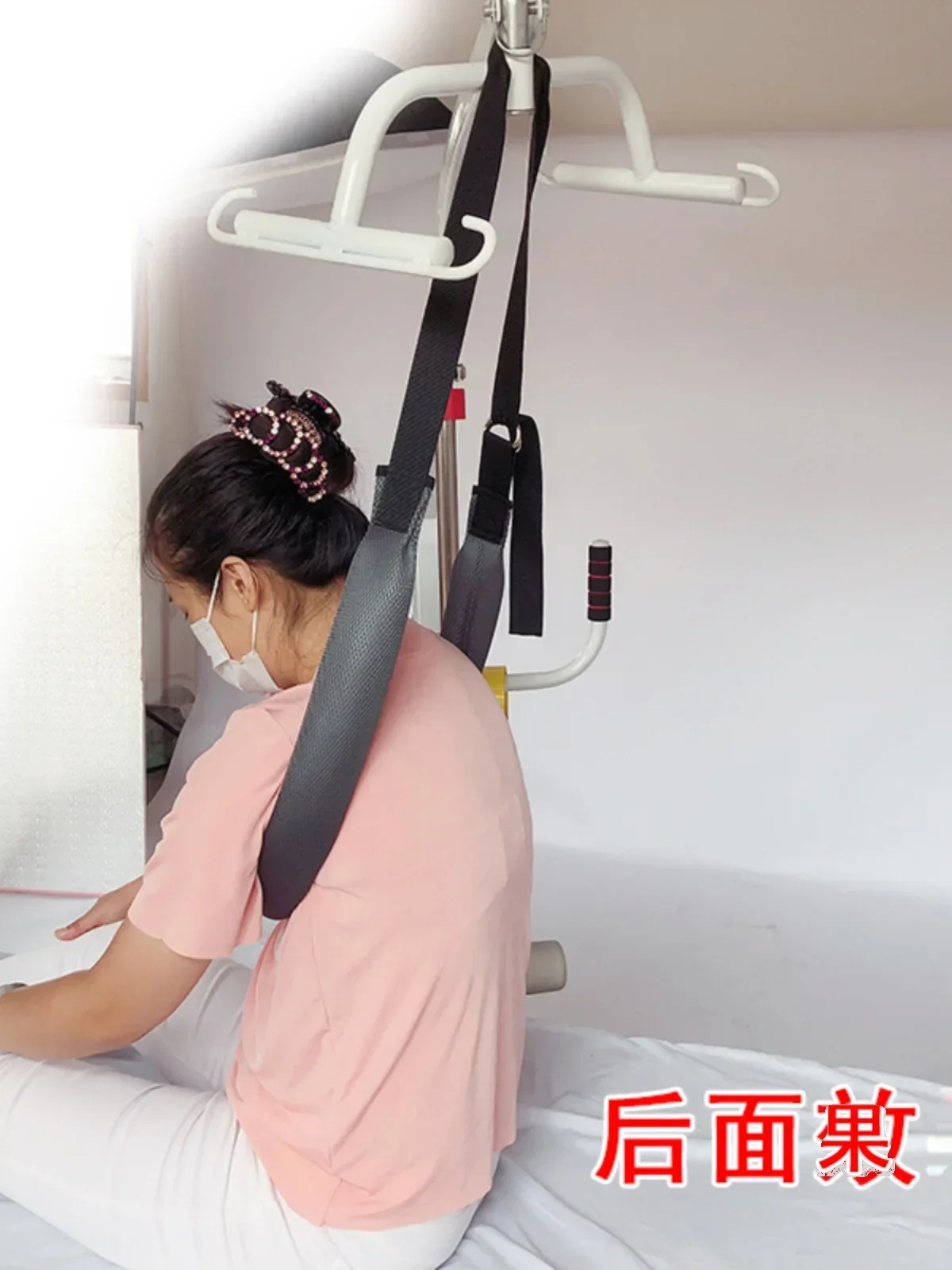 The Bedridden Elderly Are Sedentary For A Long Time, And The Mobile Machine Nursing Power Band Assists In Sitting Up