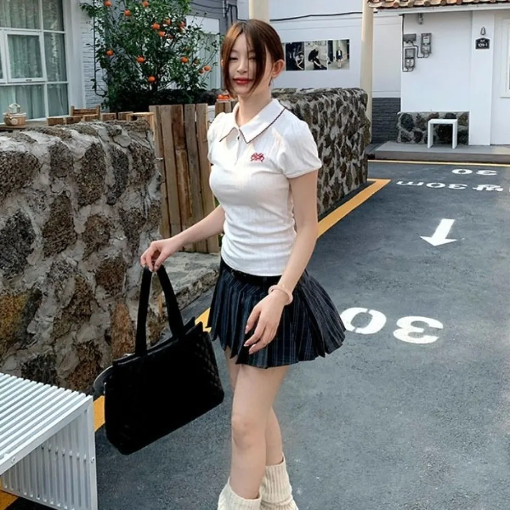 الحلو التطريز الكورية بولو تي شيرت الشارع الشهير الأبيض بولو تريكو قمم الدبابات القصيرة Y2K المحاصيل الأعلى الفتيات