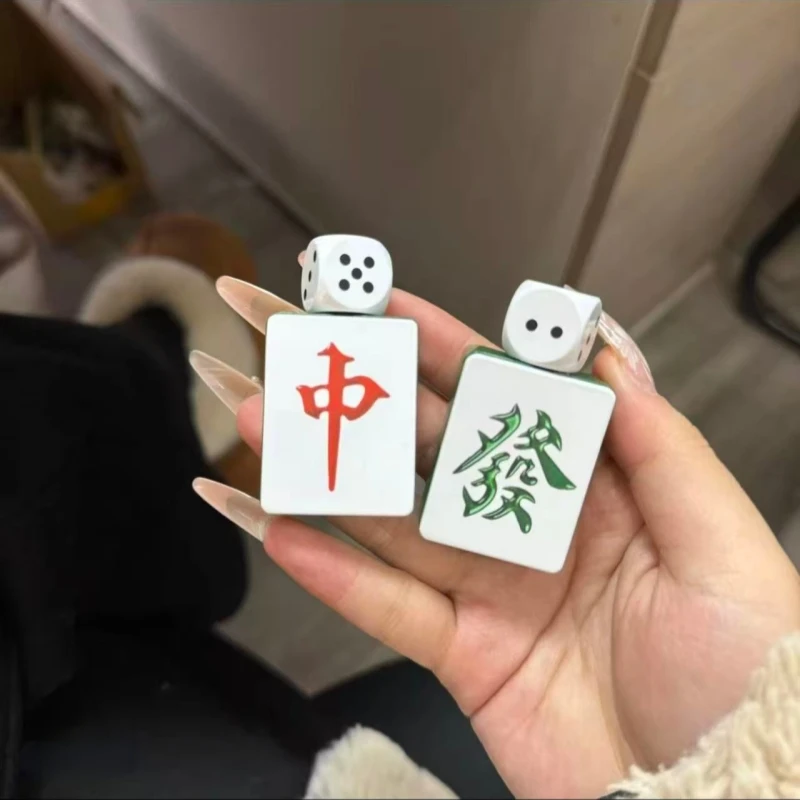 

Windproof Rotating Dice Mahjong Outdoor Lighter Cool Personalized Portable Stress Relieving New Inflatable Lighter Smoking Gift