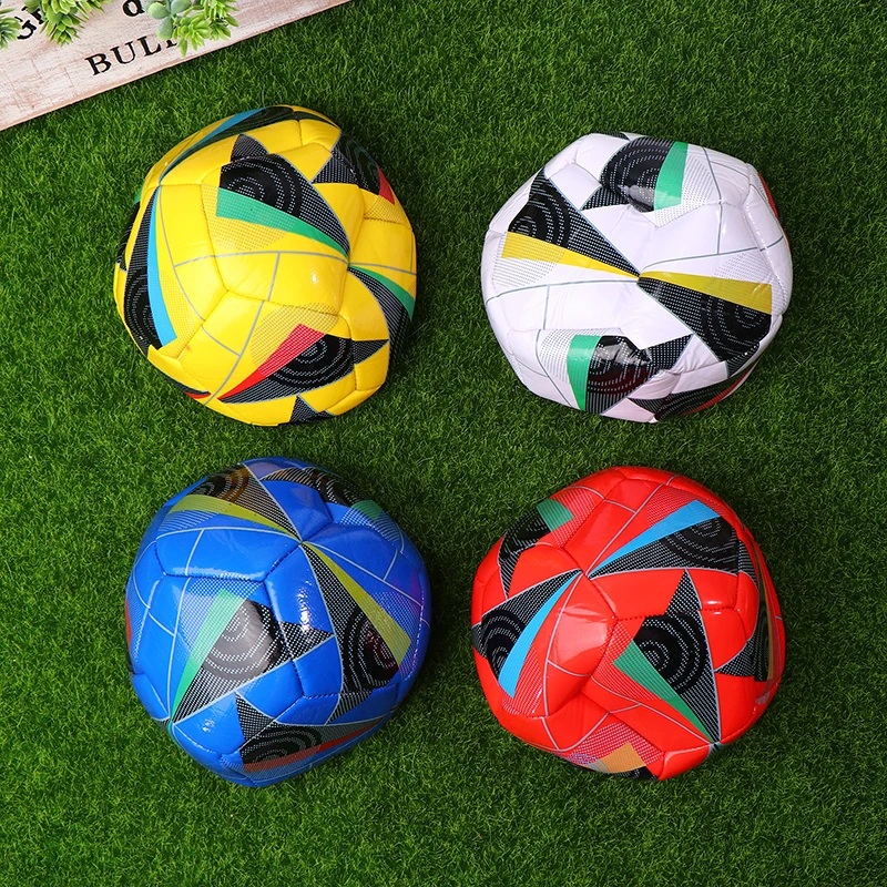 Bola Sepak Ukuran 2 untuk Remaja Dewasa Bola Sepak Tahan Aus Permainan Olahraga Luar Ruangan Latihan Bermain Bola Hadiah Ulang Tahun