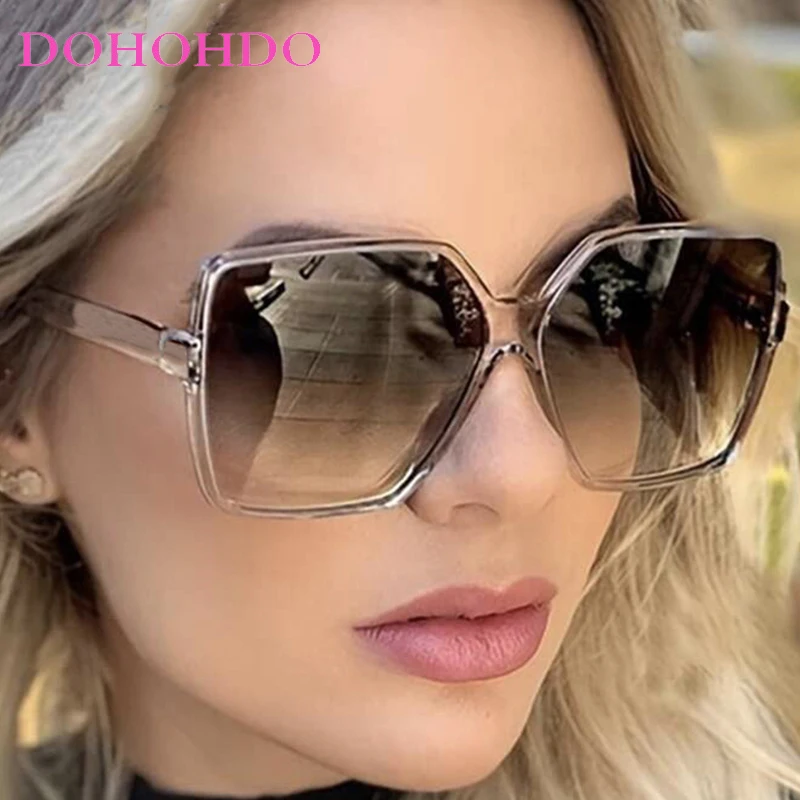 

2025 Trend Oversized Square Women Sunglasses Retro Luxury Brand Big Frame Men Sunglass Outdoor Travel Shades Female Lentes UV400
