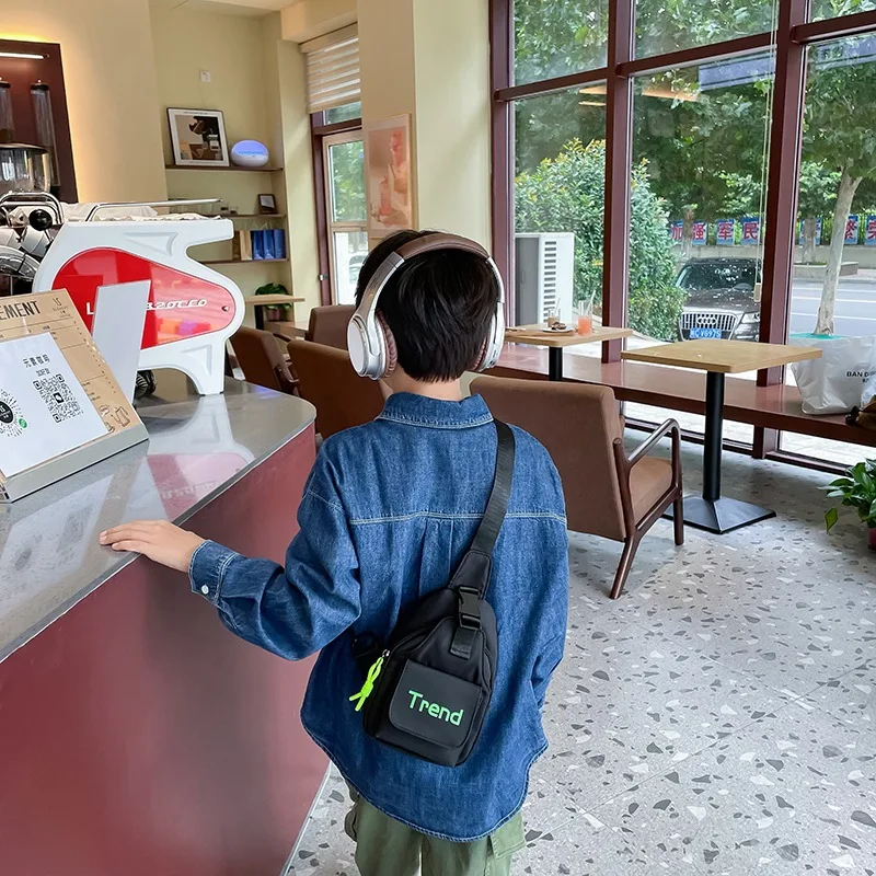 Borsa a tracolla per bambini lettera Zipper ragazzi e ragazze Mini borsa a tracolla nuova borsa per studenti leggera tendenza da viaggio per il tempo libero All-match