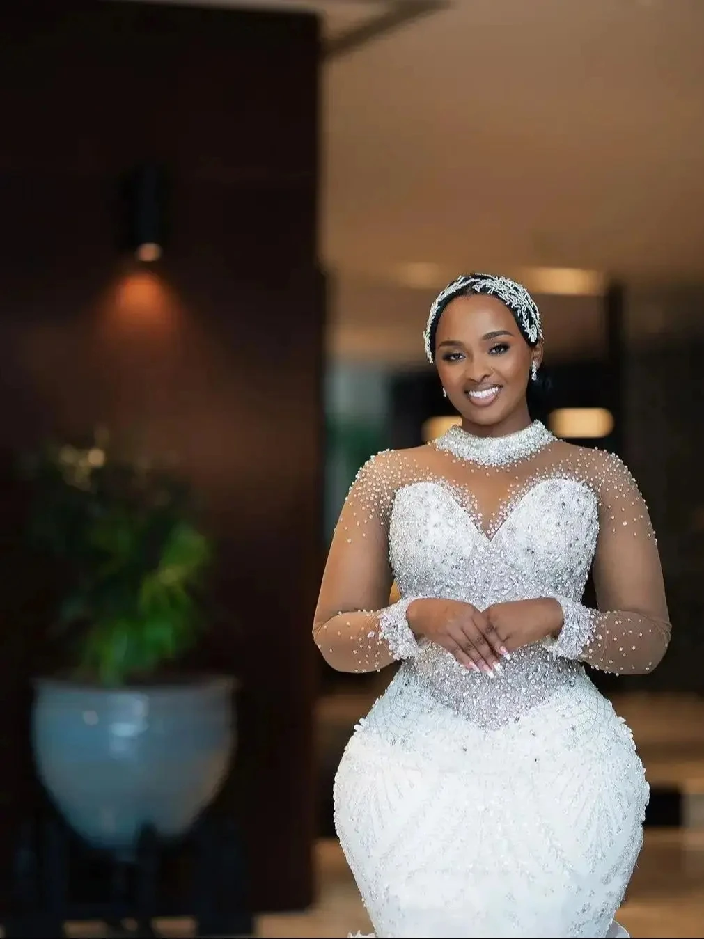 سباركلي بلورات الخرز فستان الزفاف الرقبة العالية الوهم طويلة الأكمام فساتين زفاف الكنيسة ثوب العروس الأفريقي vestidos de novia