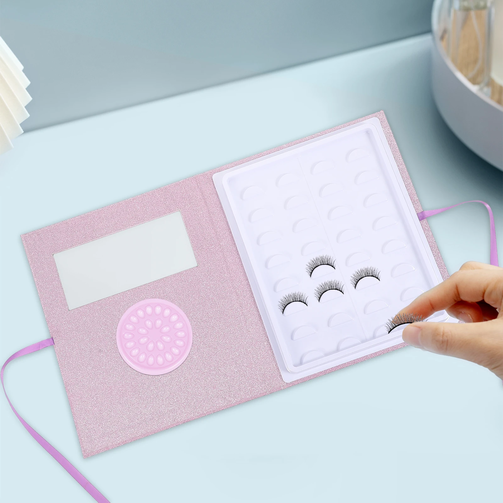 

100Pcs Eyelash Grafting Plates Premium PVC Material for Salon and Home Use Grafting Eyelash Plates Salon Supply