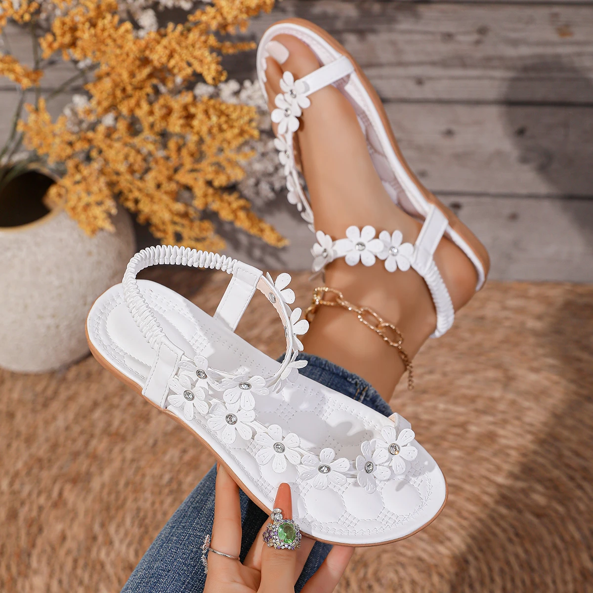 Women Sandals Beach Summer Flower Sandals Slingback Slippers for Women Breathable Flat Beach Shoes with Anti-slip Sole Flower