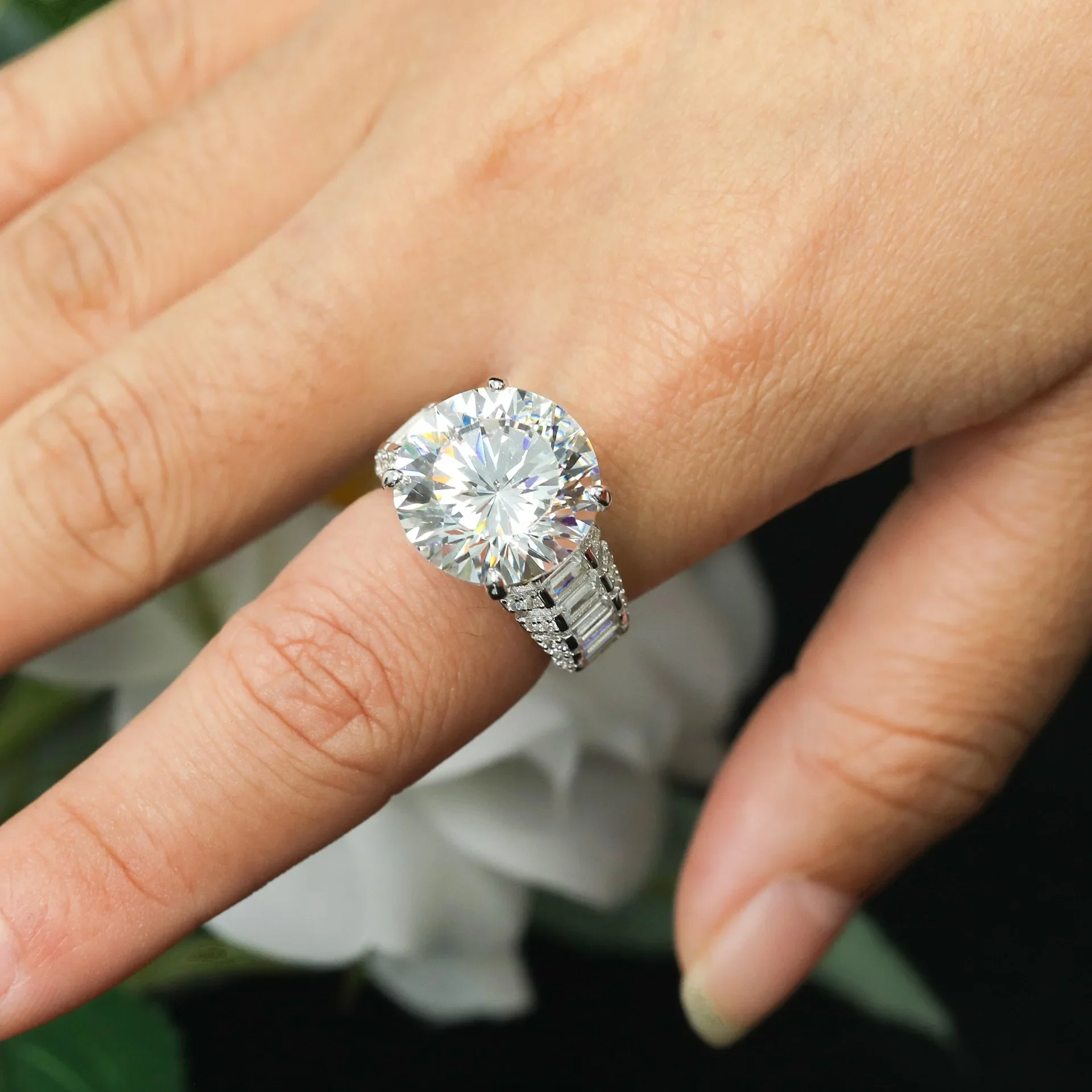 2025 S925 خاتم فضة عالية الكربون الماس بطاقة المنزل 12 قيراط حمامة البيض عالية اللؤلؤ الأبيض خاتم فاخر مجوهرات الزفاف #3