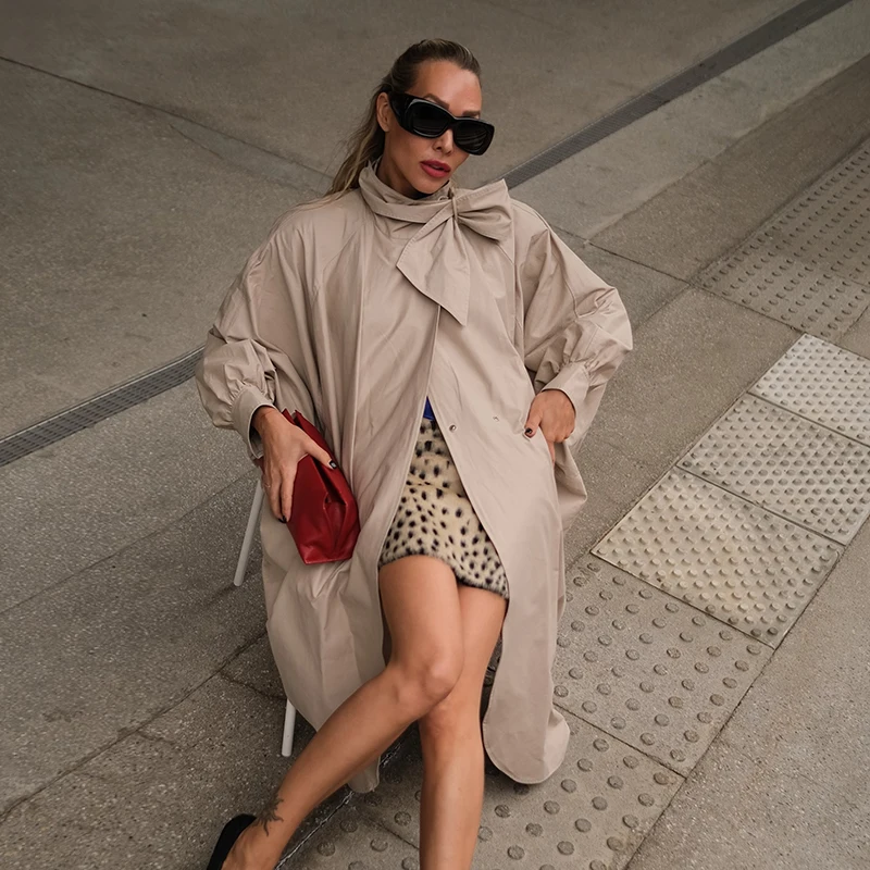 Damen-Windbreaker mit Kordelzug, tailliertem Schnitt, elastischen Ärmelbündchen, kurzem Trenchcoat, Rüschensaum, kurzer Bomberjacke, Streetwear-Oberbekleidung – Detail 13