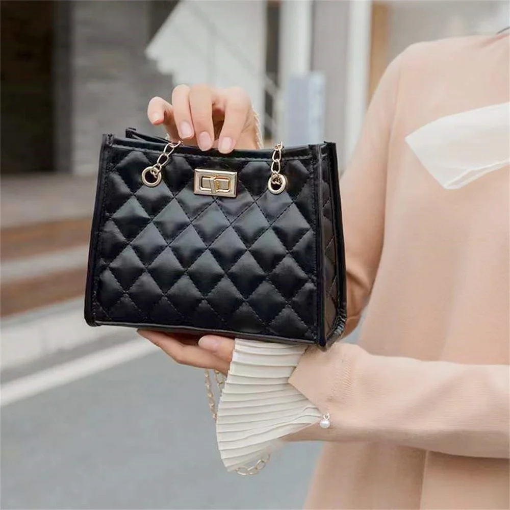 Rhomboid Grid Shoulder Bag Crossbody Bag PU Leather Button Underarm Bag Luxury Chain Bag Lady Small Square Bag Handbag Totes