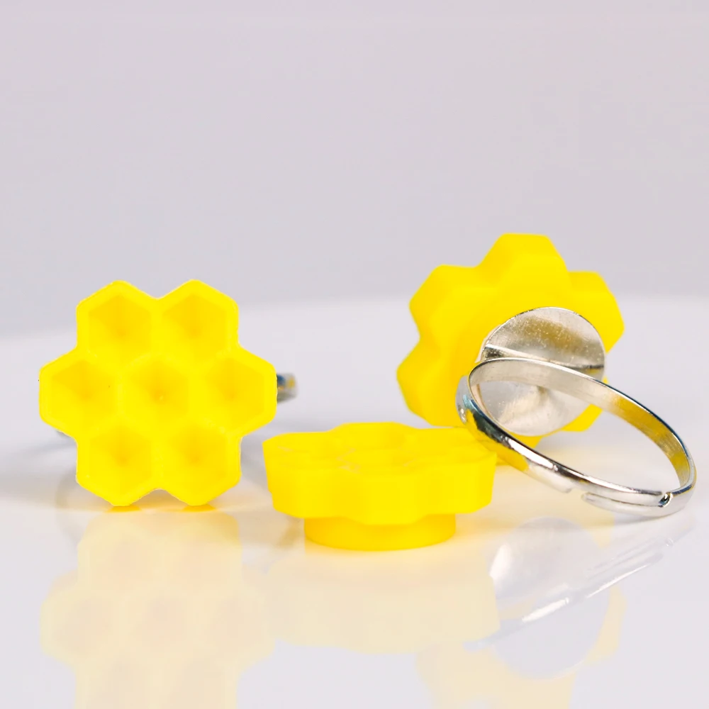 100Pcs Pink Eyelash Extension Glue Cup Honeycomb Shaped Grafting Eyelashes Auxiliary Makeup Tool Tattoo Ink Pigment Container