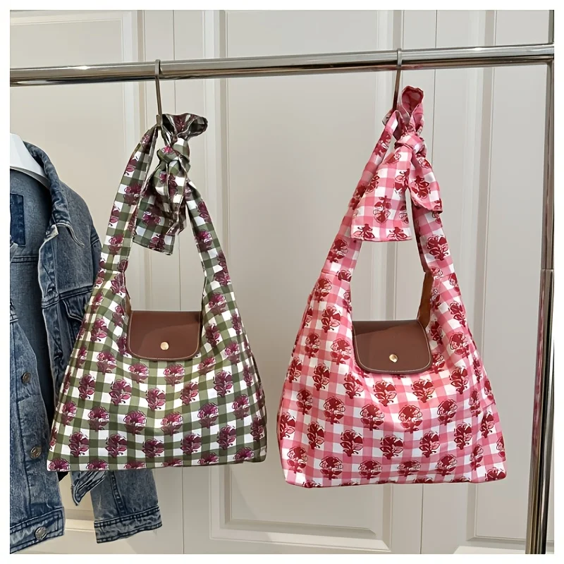 Flower-Decorated Large-Capacity Fashionable Women's Shoulder Tote Bag, 2 Styles to Choose From, Stylish and Beautiful, a Must-Have Item for Spring and Summer Outings, with Adjustable Shoulder Strap