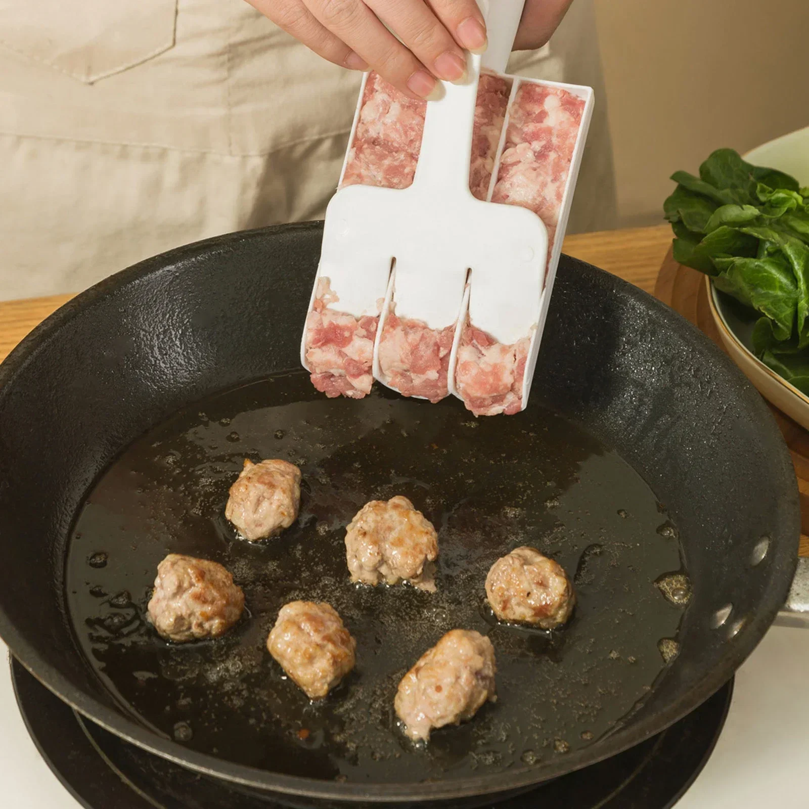Kitchen Gadgets Cooking Sausage Maker Plastic Meatball Machine Set Fried Fish Mouth Meat Making Ball Mold Spoon