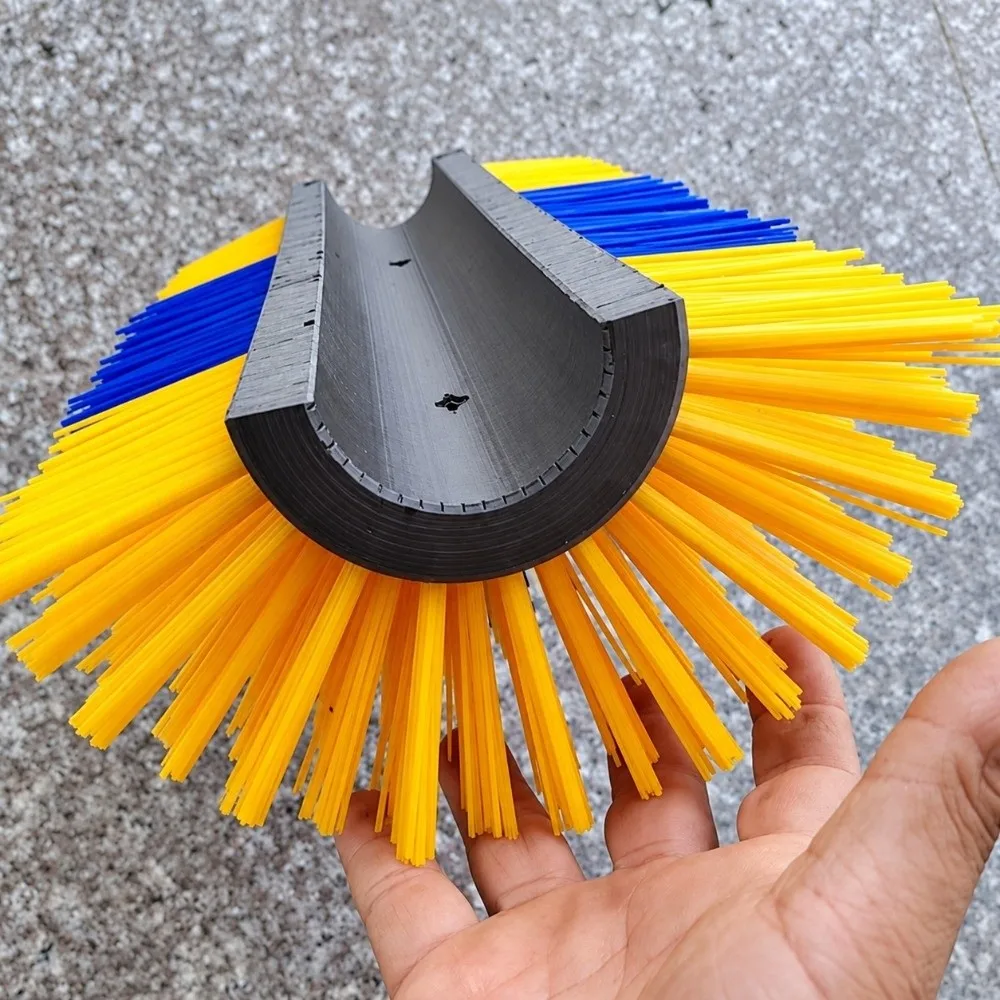 Wear Resistant Livestock Scratch Brushes Animal Friendly Deep Massage Livestock Grooming Brush Quick-Connect System Full Massage