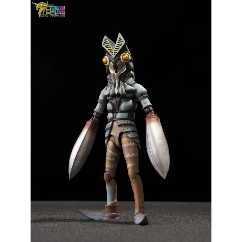 BANDAI Genuino S. H. Figuarts Serie Giocattoli mobili Serie Ultraman Ultraman 50th Anniversary Edition, Alien Baltan Model Collect