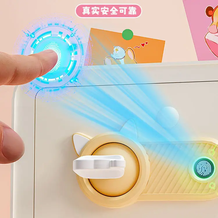Japan imported children's piggy bank can be stored only in the fingerprint safe