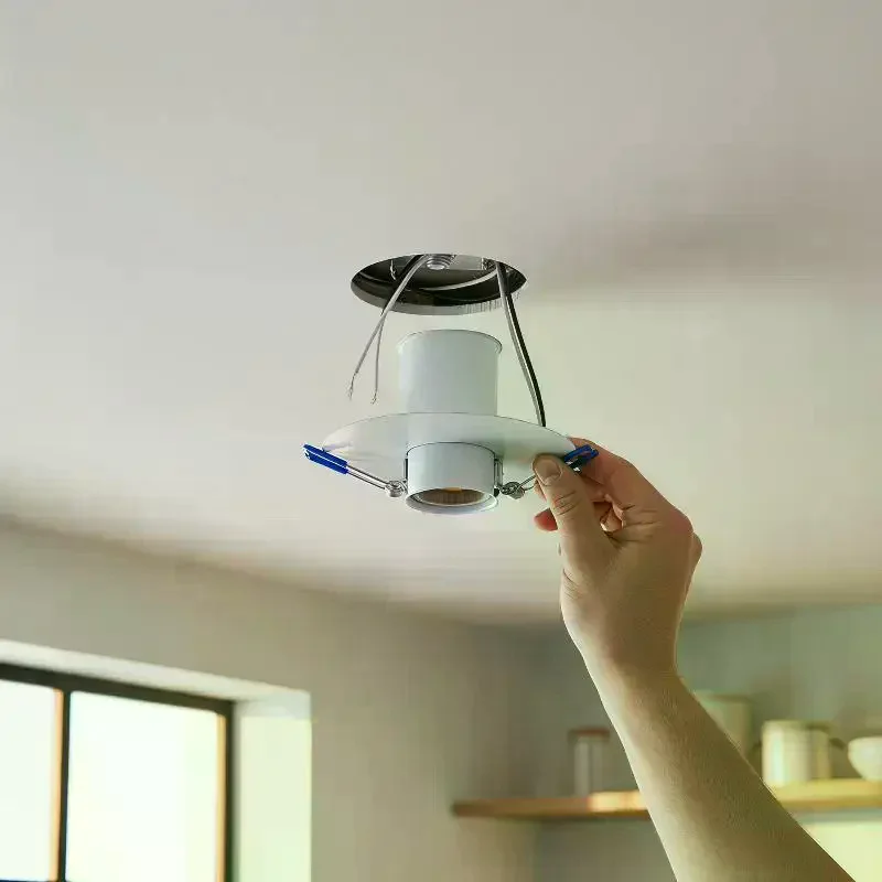 E27 Socket Ceramic Lamp Holder With Metal Cap Spring Bracket E27 Cassette Lamp Base Surface Mounted Embedded Spring Lamp Holder