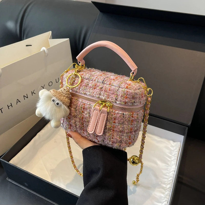 Damska moda Crossbody Mini kwadratowa torebka luksusowa konstrukcja jednolita kolorowa damska moda mała torebka pluszowa torba na ramię Crossbody