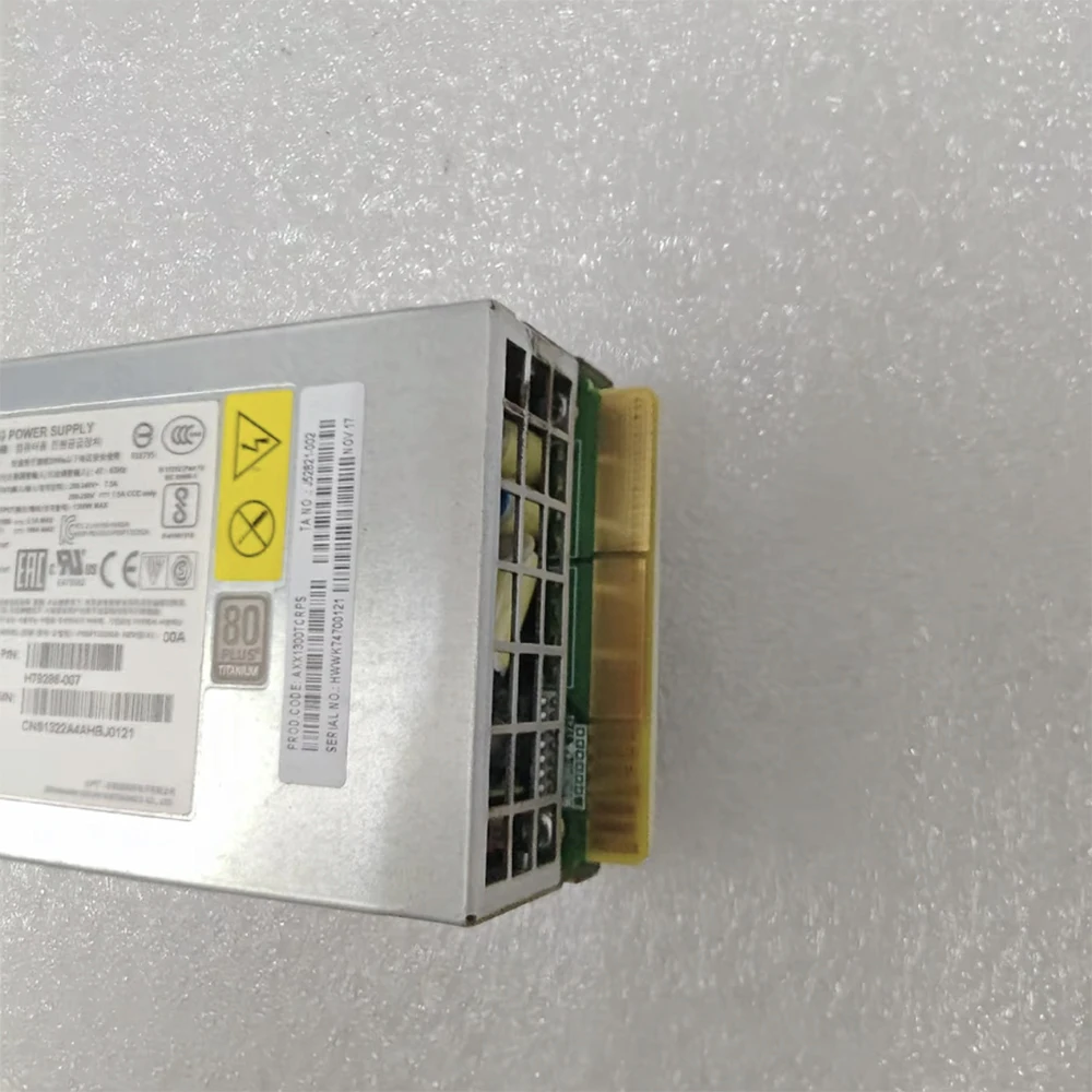 

AXX1300TCRPS Модуль питания 1300 Вт 80 plus H79286-007