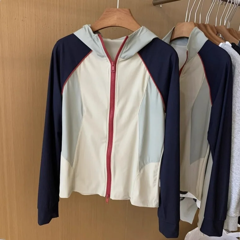 

Женская легкая солнцезащитная куртка с капюшоном, тонкая, с кондиционером, супер красивый верх из полиэфирного волокна, длинная рубашка...