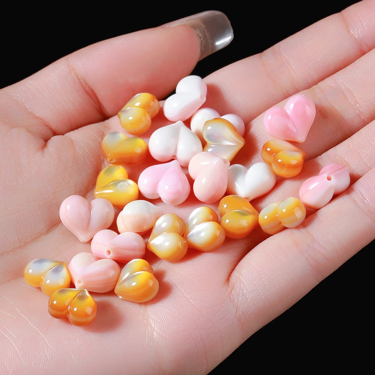 

1 Pc Natural Yellow-White Shell Carved Peach Heart Shape Bead Loose Spacer for Jewelry Making DIY Necklace Bracelet Accessory