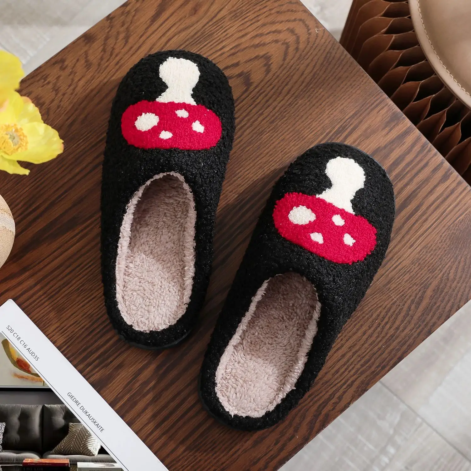 Winter home home mushroom pattern cotton slippers non-slip thick bottom wool cotton slippers