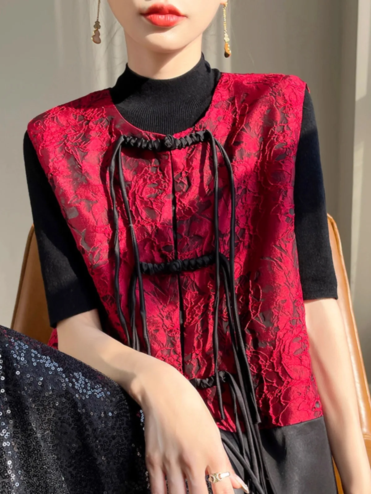 

Retro Chinese Embroidered Floral Vest Women's Design Sensation Fringed Buttoned Tang Suit oulder Pad Regular Thin Summ...