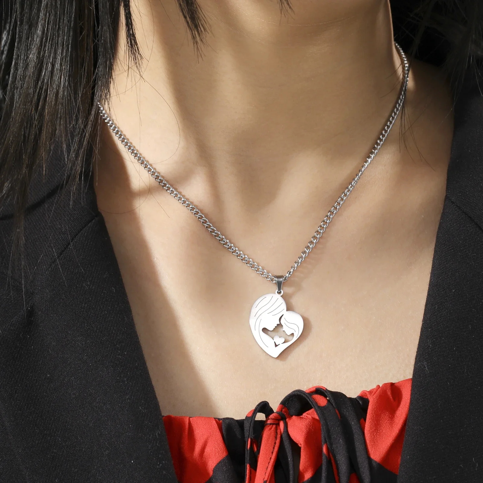 Skyrim Love Heart Mother Daughter Pendant Necklace Stainless Steel Gold Color Choker Fashion Family Jewelry Mother's Day Gift