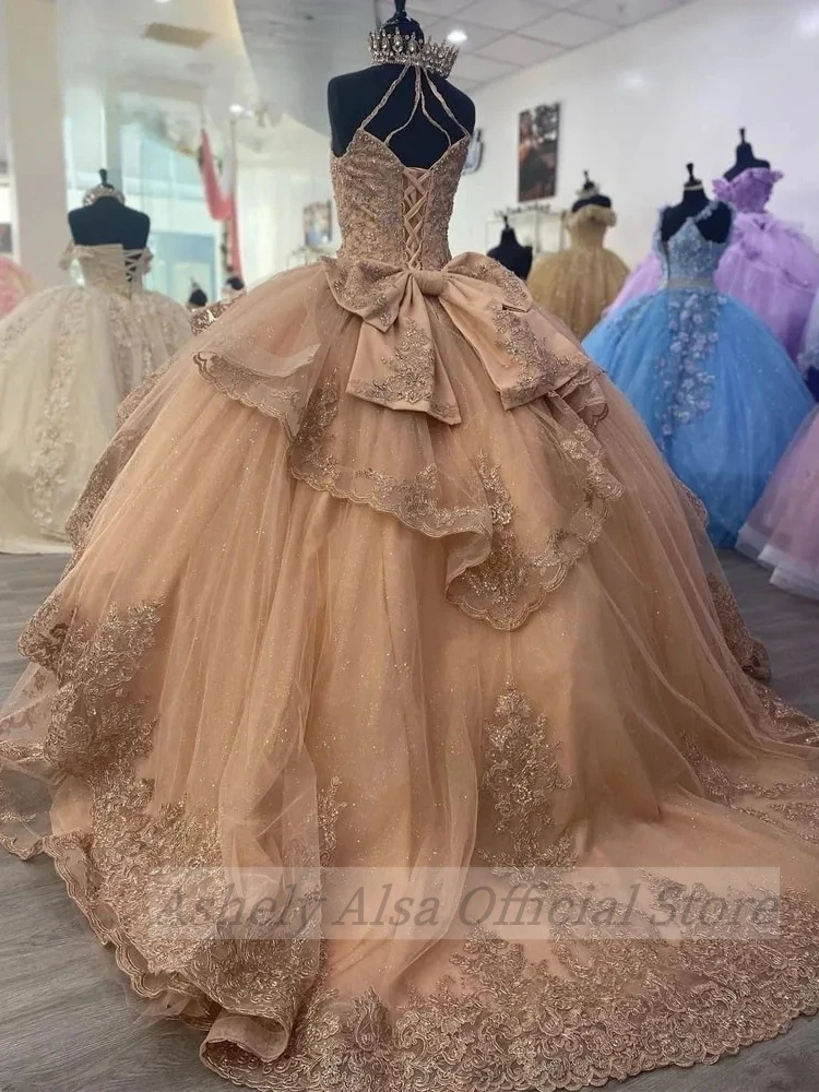 Aa139 personalizado princesa meninas vestido de festa de aniversário halter renda applique sem costas vestido de baile baile 15 16 quinceanera