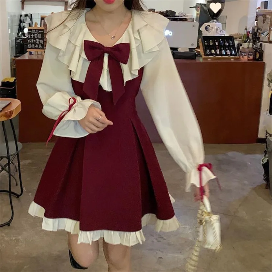 

【New style】Princess style lovely dress for women in spring and autumn new style small fresh bow bow sling pleated short skirt t