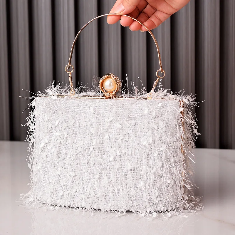 Bolso de mano elegante con borlas de Color sólido para mujer, bolso de noche con perla, fiesta de boda, bolsos blancos esponjosos con cadena cruzada