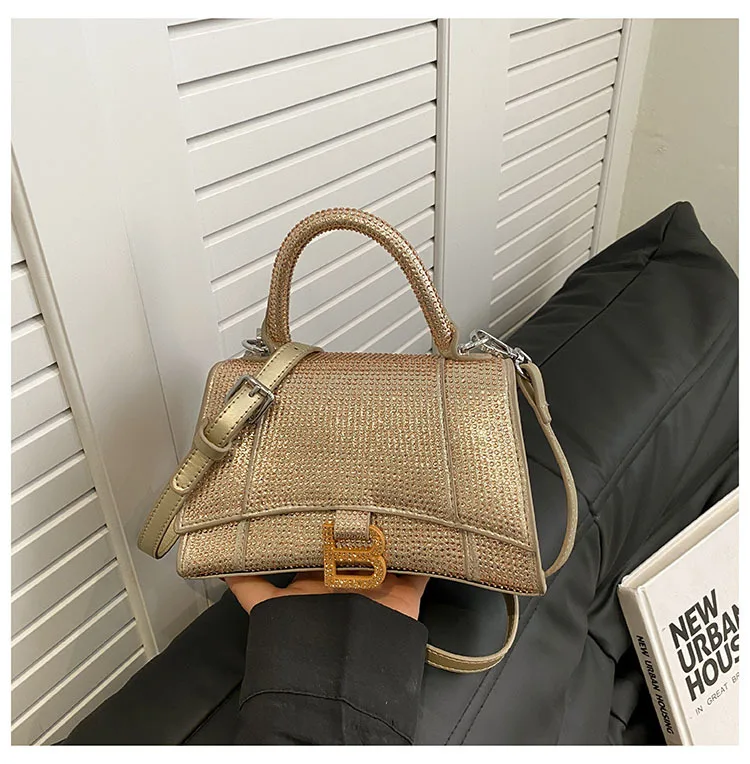 حقيبة يد ماسية جديدة لخريف 2025 - محفظة كتف صغيرة للنساء، حقيبة كروس وحقيبة متعددة الاتجاهات، أنيقة وأنيقة