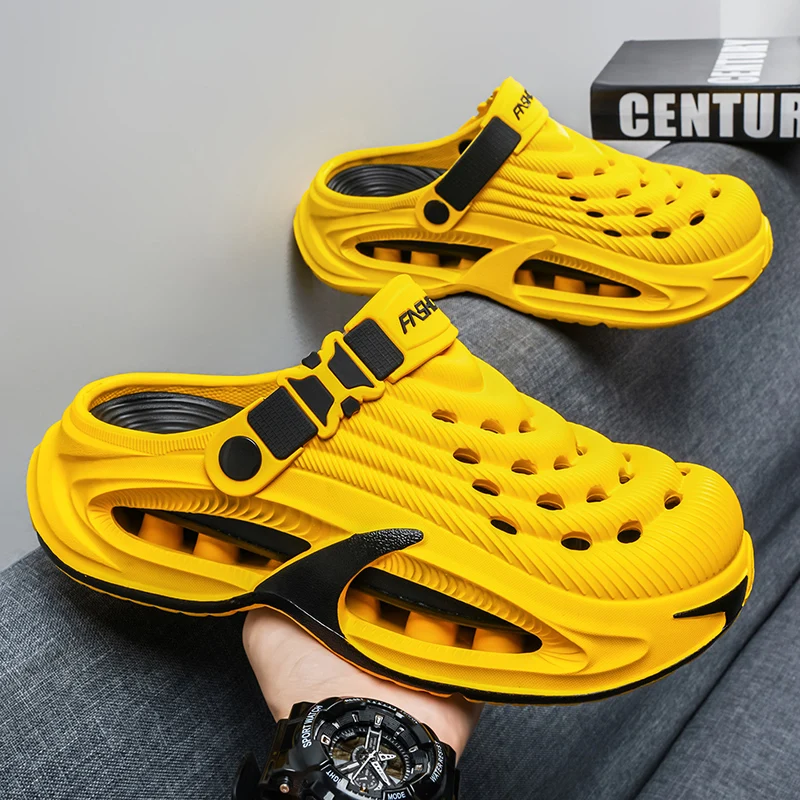 New Summer Style Thick-Soled Closed-Toe Sandals, Suitable for Men and Women for Beach Walks and Camping, Soft and Cushioned Casual Shoes