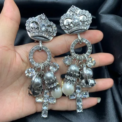 

Cross Shoulder Earrings Byzantine Stylishfashionniche Style Old Money Style Distressed Ear Clips