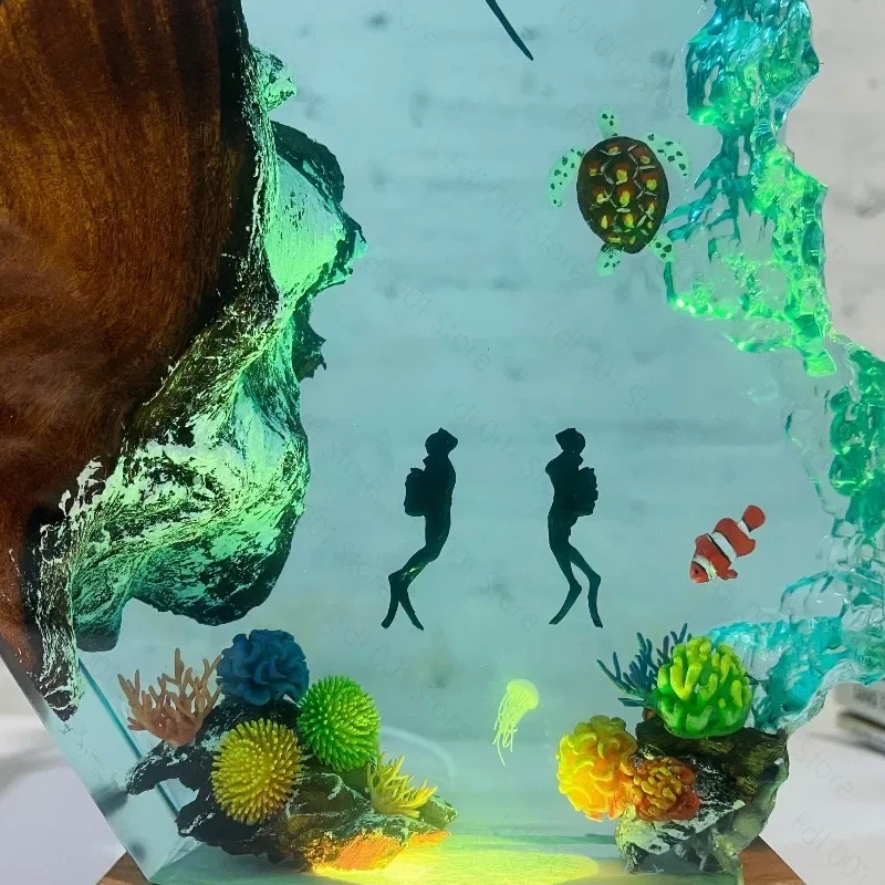 Epoxy Ocean Night Light Manta Ray And Diver Couple Decor Lamp Dark Blue Sea Pattern Unique Gift for Home Tabletop