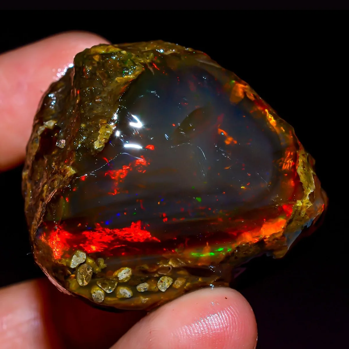 Natural Ethiopian Welo Opal Rough 25-80CT Uncut Fire Opal Loose Gemstone Collector Mineral Randomly Selected One