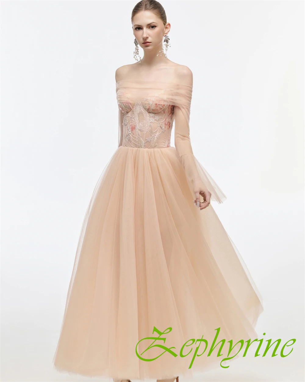 فستان سهرة كلاسيكي مخصص برقبة قارب من الأورجانزا، فساتين رائعة على شكل حرف A للحفلات الراقصة مطرزة سباركلي للمناسبات الخاصة