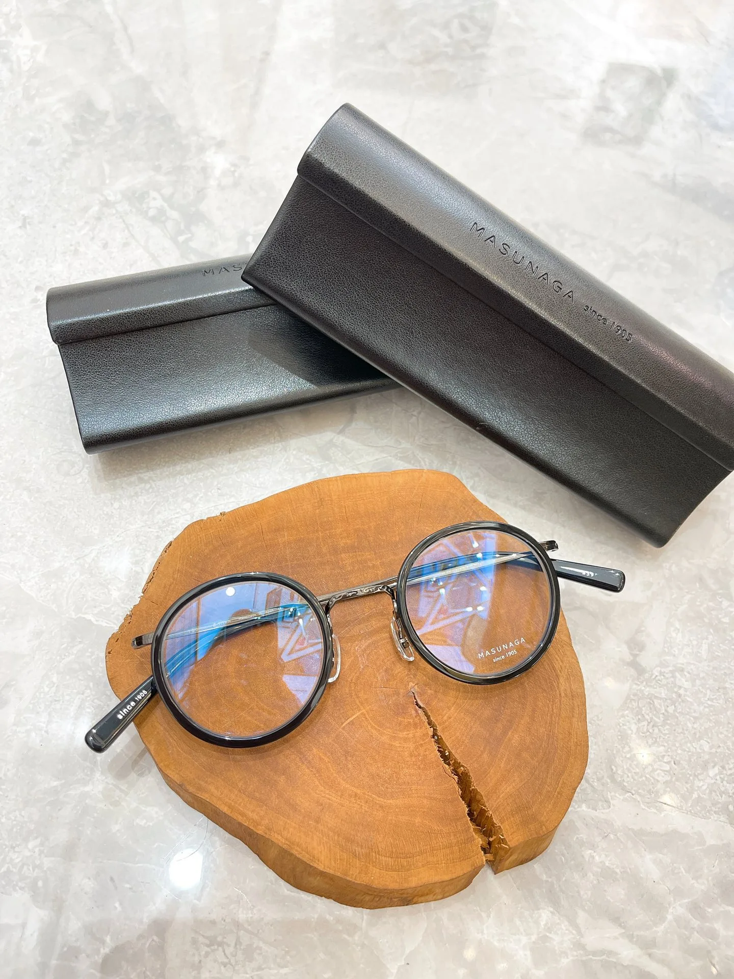 

Ultra-Light Floral Carving Gold Frame Optical Glasses Masunaga round Vintage Eyeglass Frame ex Pure Titanium Full Frame