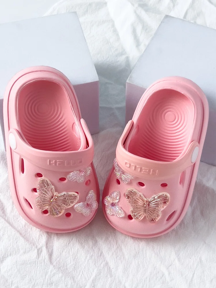

2025 summer new perforated slippers, girls' white butterfly outerwear, casual and comfortable and versatile Korean slippers