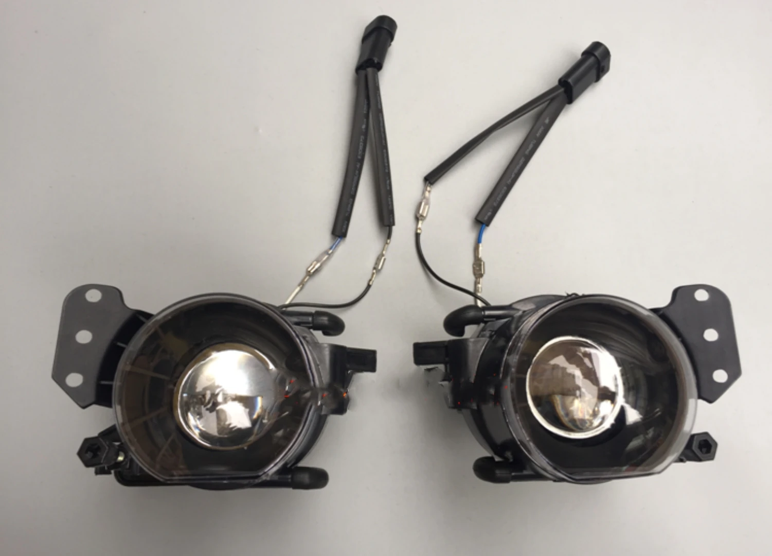 

Fog Lamp Assembly for BMW 3 5 series E90 E60 E92 E93 Modified to M5 M3 Style Turn Signal Daytime Running Light Car Accessories