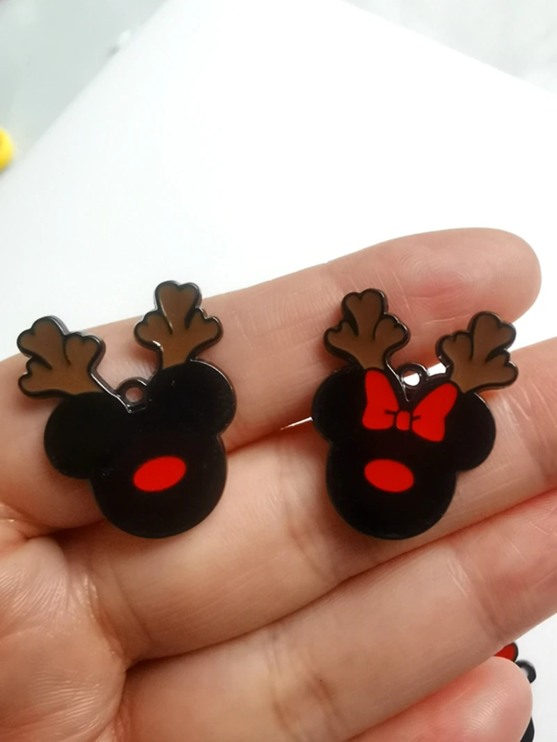 10 pcs  cartoon Christmas deer head  Charm Jewelry Accessories Enamel Necklace Earring Pendant Diy Making Alloy Metal