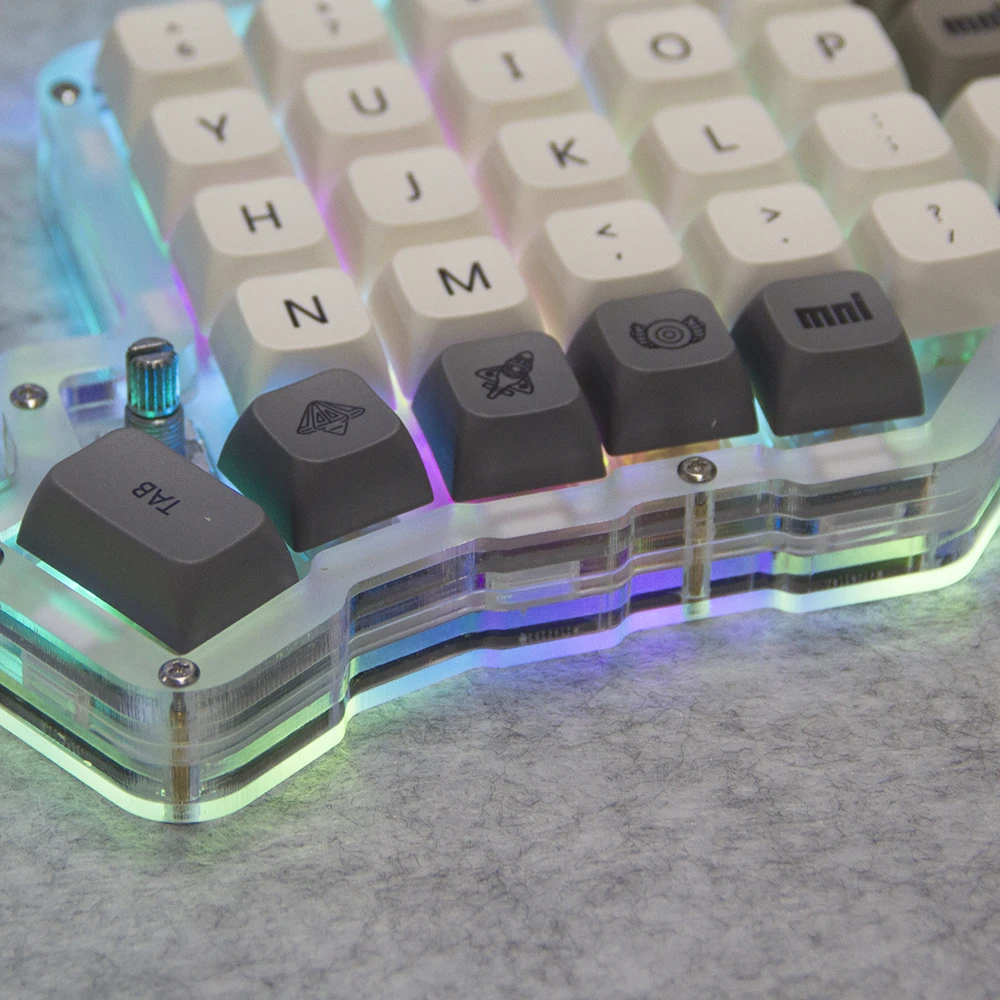 DEBROGLIE Wired Full Keyboard  - đánh giá và giá Desk Setup Programmer