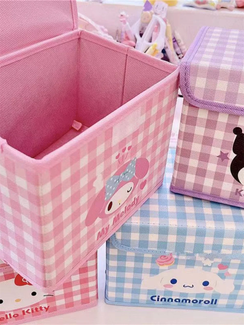 Sanrio Desktop Storage Box Kawaii Cinnamoroll Melody Kuromi Foldable Storage Basket Lid Divided Sorting Boxs Sundry Organizer