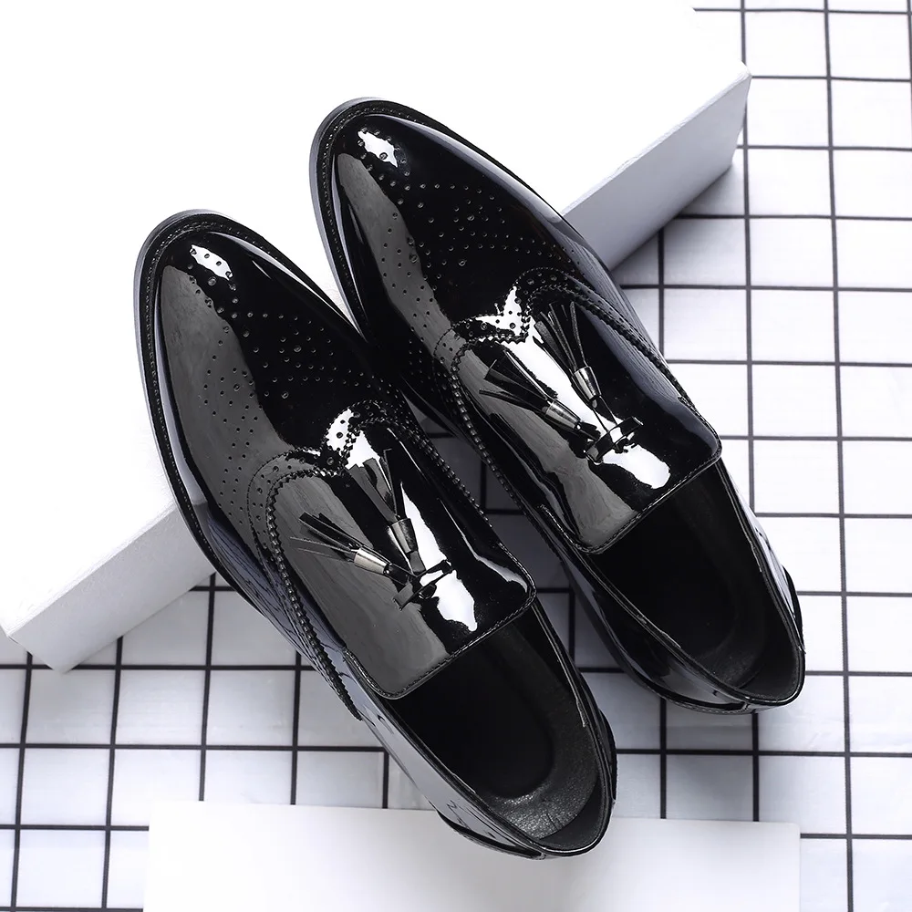 patent leather brogue shoes man black shine tassel loafers party shoes for man brogues official shoes man sapatos masculinos lux