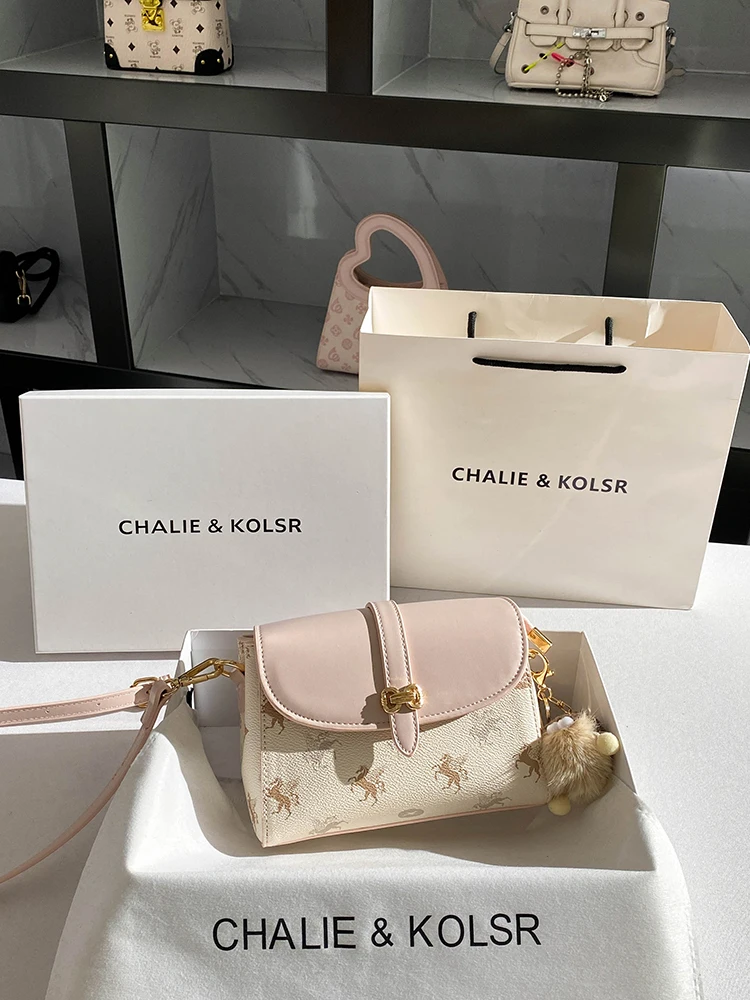 

Western Style and Luxury Makeup Bag with Charming Printing and Pendant Women's Stylish and Versatile Handheld Crossbody Bag